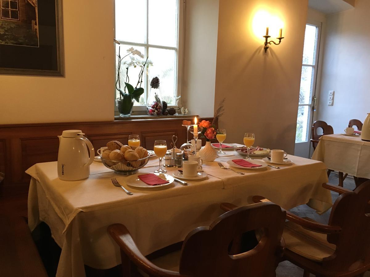 Gasthaus Zum Schwan Castell Exterior foto